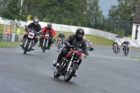 Mallory-park-Leicestershire;Mallory-park-photographs;Motorcycle-action-photographs;classic-bikes;event-digital-images;eventdigitalimages;mallory-park;no-limits-trackday;peter-wileman-photography;vintage-bikes;vintage-motorcycles;vmcc-festival-1000-bikes