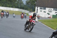 Mallory-park-Leicestershire;Mallory-park-photographs;Motorcycle-action-photographs;classic-bikes;event-digital-images;eventdigitalimages;mallory-park;no-limits-trackday;peter-wileman-photography;vintage-bikes;vintage-motorcycles;vmcc-festival-1000-bikes