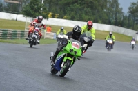 Mallory-park-Leicestershire;Mallory-park-photographs;Motorcycle-action-photographs;classic-bikes;event-digital-images;eventdigitalimages;mallory-park;no-limits-trackday;peter-wileman-photography;vintage-bikes;vintage-motorcycles;vmcc-festival-1000-bikes