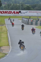 Mallory-park-Leicestershire;Mallory-park-photographs;Motorcycle-action-photographs;classic-bikes;event-digital-images;eventdigitalimages;mallory-park;no-limits-trackday;peter-wileman-photography;vintage-bikes;vintage-motorcycles;vmcc-festival-1000-bikes