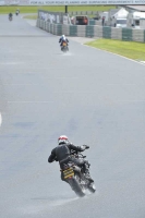 Mallory-park-Leicestershire;Mallory-park-photographs;Motorcycle-action-photographs;classic-bikes;event-digital-images;eventdigitalimages;mallory-park;no-limits-trackday;peter-wileman-photography;vintage-bikes;vintage-motorcycles;vmcc-festival-1000-bikes