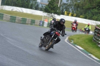 Mallory-park-Leicestershire;Mallory-park-photographs;Motorcycle-action-photographs;classic-bikes;event-digital-images;eventdigitalimages;mallory-park;no-limits-trackday;peter-wileman-photography;vintage-bikes;vintage-motorcycles;vmcc-festival-1000-bikes