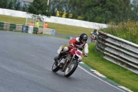 Mallory-park-Leicestershire;Mallory-park-photographs;Motorcycle-action-photographs;classic-bikes;event-digital-images;eventdigitalimages;mallory-park;no-limits-trackday;peter-wileman-photography;vintage-bikes;vintage-motorcycles;vmcc-festival-1000-bikes