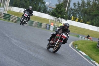 Mallory-park-Leicestershire;Mallory-park-photographs;Motorcycle-action-photographs;classic-bikes;event-digital-images;eventdigitalimages;mallory-park;no-limits-trackday;peter-wileman-photography;vintage-bikes;vintage-motorcycles;vmcc-festival-1000-bikes