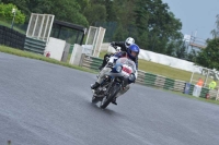 Mallory-park-Leicestershire;Mallory-park-photographs;Motorcycle-action-photographs;classic-bikes;event-digital-images;eventdigitalimages;mallory-park;no-limits-trackday;peter-wileman-photography;vintage-bikes;vintage-motorcycles;vmcc-festival-1000-bikes
