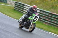 Mallory-park-Leicestershire;Mallory-park-photographs;Motorcycle-action-photographs;classic-bikes;event-digital-images;eventdigitalimages;mallory-park;no-limits-trackday;peter-wileman-photography;vintage-bikes;vintage-motorcycles;vmcc-festival-1000-bikes