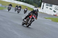 Mallory-park-Leicestershire;Mallory-park-photographs;Motorcycle-action-photographs;classic-bikes;event-digital-images;eventdigitalimages;mallory-park;no-limits-trackday;peter-wileman-photography;vintage-bikes;vintage-motorcycles;vmcc-festival-1000-bikes