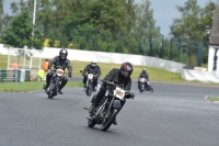 Mallory-park-Leicestershire;Mallory-park-photographs;Motorcycle-action-photographs;classic-bikes;event-digital-images;eventdigitalimages;mallory-park;no-limits-trackday;peter-wileman-photography;vintage-bikes;vintage-motorcycles;vmcc-festival-1000-bikes