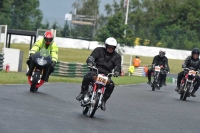 Mallory-park-Leicestershire;Mallory-park-photographs;Motorcycle-action-photographs;classic-bikes;event-digital-images;eventdigitalimages;mallory-park;no-limits-trackday;peter-wileman-photography;vintage-bikes;vintage-motorcycles;vmcc-festival-1000-bikes