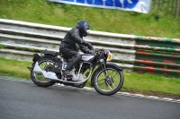 Mallory-park-Leicestershire;Mallory-park-photographs;Motorcycle-action-photographs;classic-bikes;event-digital-images;eventdigitalimages;mallory-park;no-limits-trackday;peter-wileman-photography;vintage-bikes;vintage-motorcycles;vmcc-festival-1000-bikes