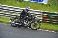 Mallory-park-Leicestershire;Mallory-park-photographs;Motorcycle-action-photographs;classic-bikes;event-digital-images;eventdigitalimages;mallory-park;no-limits-trackday;peter-wileman-photography;vintage-bikes;vintage-motorcycles;vmcc-festival-1000-bikes