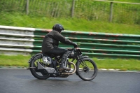 Mallory-park-Leicestershire;Mallory-park-photographs;Motorcycle-action-photographs;classic-bikes;event-digital-images;eventdigitalimages;mallory-park;no-limits-trackday;peter-wileman-photography;vintage-bikes;vintage-motorcycles;vmcc-festival-1000-bikes