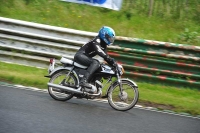 Mallory-park-Leicestershire;Mallory-park-photographs;Motorcycle-action-photographs;classic-bikes;event-digital-images;eventdigitalimages;mallory-park;no-limits-trackday;peter-wileman-photography;vintage-bikes;vintage-motorcycles;vmcc-festival-1000-bikes