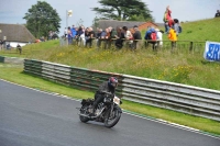 Mallory-park-Leicestershire;Mallory-park-photographs;Motorcycle-action-photographs;classic-bikes;event-digital-images;eventdigitalimages;mallory-park;no-limits-trackday;peter-wileman-photography;vintage-bikes;vintage-motorcycles;vmcc-festival-1000-bikes