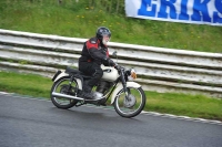 Mallory-park-Leicestershire;Mallory-park-photographs;Motorcycle-action-photographs;classic-bikes;event-digital-images;eventdigitalimages;mallory-park;no-limits-trackday;peter-wileman-photography;vintage-bikes;vintage-motorcycles;vmcc-festival-1000-bikes