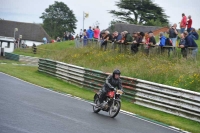 Mallory-park-Leicestershire;Mallory-park-photographs;Motorcycle-action-photographs;classic-bikes;event-digital-images;eventdigitalimages;mallory-park;no-limits-trackday;peter-wileman-photography;vintage-bikes;vintage-motorcycles;vmcc-festival-1000-bikes