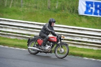 Mallory-park-Leicestershire;Mallory-park-photographs;Motorcycle-action-photographs;classic-bikes;event-digital-images;eventdigitalimages;mallory-park;no-limits-trackday;peter-wileman-photography;vintage-bikes;vintage-motorcycles;vmcc-festival-1000-bikes