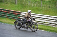 Mallory-park-Leicestershire;Mallory-park-photographs;Motorcycle-action-photographs;classic-bikes;event-digital-images;eventdigitalimages;mallory-park;no-limits-trackday;peter-wileman-photography;vintage-bikes;vintage-motorcycles;vmcc-festival-1000-bikes