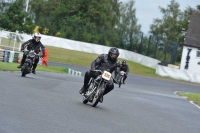 Mallory-park-Leicestershire;Mallory-park-photographs;Motorcycle-action-photographs;classic-bikes;event-digital-images;eventdigitalimages;mallory-park;no-limits-trackday;peter-wileman-photography;vintage-bikes;vintage-motorcycles;vmcc-festival-1000-bikes