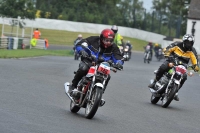 Mallory-park-Leicestershire;Mallory-park-photographs;Motorcycle-action-photographs;classic-bikes;event-digital-images;eventdigitalimages;mallory-park;no-limits-trackday;peter-wileman-photography;vintage-bikes;vintage-motorcycles;vmcc-festival-1000-bikes