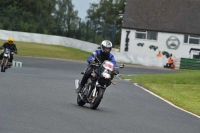 Mallory-park-Leicestershire;Mallory-park-photographs;Motorcycle-action-photographs;classic-bikes;event-digital-images;eventdigitalimages;mallory-park;no-limits-trackday;peter-wileman-photography;vintage-bikes;vintage-motorcycles;vmcc-festival-1000-bikes