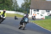 Mallory-park-Leicestershire;Mallory-park-photographs;Motorcycle-action-photographs;classic-bikes;event-digital-images;eventdigitalimages;mallory-park;no-limits-trackday;peter-wileman-photography;vintage-bikes;vintage-motorcycles;vmcc-festival-1000-bikes