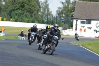 Mallory-park-Leicestershire;Mallory-park-photographs;Motorcycle-action-photographs;classic-bikes;event-digital-images;eventdigitalimages;mallory-park;no-limits-trackday;peter-wileman-photography;vintage-bikes;vintage-motorcycles;vmcc-festival-1000-bikes