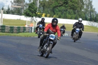 Mallory-park-Leicestershire;Mallory-park-photographs;Motorcycle-action-photographs;classic-bikes;event-digital-images;eventdigitalimages;mallory-park;no-limits-trackday;peter-wileman-photography;vintage-bikes;vintage-motorcycles;vmcc-festival-1000-bikes