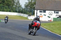 Mallory-park-Leicestershire;Mallory-park-photographs;Motorcycle-action-photographs;classic-bikes;event-digital-images;eventdigitalimages;mallory-park;no-limits-trackday;peter-wileman-photography;vintage-bikes;vintage-motorcycles;vmcc-festival-1000-bikes