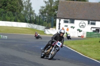 Mallory-park-Leicestershire;Mallory-park-photographs;Motorcycle-action-photographs;classic-bikes;event-digital-images;eventdigitalimages;mallory-park;no-limits-trackday;peter-wileman-photography;vintage-bikes;vintage-motorcycles;vmcc-festival-1000-bikes