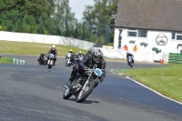 Mallory-park-Leicestershire;Mallory-park-photographs;Motorcycle-action-photographs;classic-bikes;event-digital-images;eventdigitalimages;mallory-park;no-limits-trackday;peter-wileman-photography;vintage-bikes;vintage-motorcycles;vmcc-festival-1000-bikes