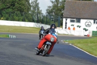 Mallory-park-Leicestershire;Mallory-park-photographs;Motorcycle-action-photographs;classic-bikes;event-digital-images;eventdigitalimages;mallory-park;no-limits-trackday;peter-wileman-photography;vintage-bikes;vintage-motorcycles;vmcc-festival-1000-bikes