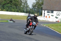 Mallory-park-Leicestershire;Mallory-park-photographs;Motorcycle-action-photographs;classic-bikes;event-digital-images;eventdigitalimages;mallory-park;no-limits-trackday;peter-wileman-photography;vintage-bikes;vintage-motorcycles;vmcc-festival-1000-bikes