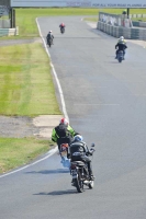 Mallory-park-Leicestershire;Mallory-park-photographs;Motorcycle-action-photographs;classic-bikes;event-digital-images;eventdigitalimages;mallory-park;no-limits-trackday;peter-wileman-photography;vintage-bikes;vintage-motorcycles;vmcc-festival-1000-bikes