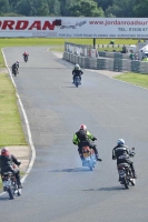 Mallory-park-Leicestershire;Mallory-park-photographs;Motorcycle-action-photographs;classic-bikes;event-digital-images;eventdigitalimages;mallory-park;no-limits-trackday;peter-wileman-photography;vintage-bikes;vintage-motorcycles;vmcc-festival-1000-bikes