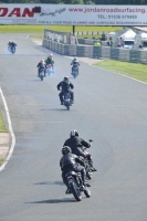 Mallory-park-Leicestershire;Mallory-park-photographs;Motorcycle-action-photographs;classic-bikes;event-digital-images;eventdigitalimages;mallory-park;no-limits-trackday;peter-wileman-photography;vintage-bikes;vintage-motorcycles;vmcc-festival-1000-bikes