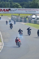 Mallory-park-Leicestershire;Mallory-park-photographs;Motorcycle-action-photographs;classic-bikes;event-digital-images;eventdigitalimages;mallory-park;no-limits-trackday;peter-wileman-photography;vintage-bikes;vintage-motorcycles;vmcc-festival-1000-bikes