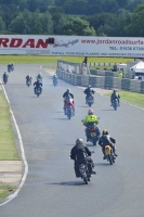 Mallory-park-Leicestershire;Mallory-park-photographs;Motorcycle-action-photographs;classic-bikes;event-digital-images;eventdigitalimages;mallory-park;no-limits-trackday;peter-wileman-photography;vintage-bikes;vintage-motorcycles;vmcc-festival-1000-bikes