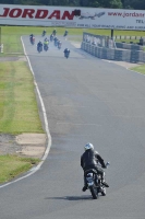 Mallory-park-Leicestershire;Mallory-park-photographs;Motorcycle-action-photographs;classic-bikes;event-digital-images;eventdigitalimages;mallory-park;no-limits-trackday;peter-wileman-photography;vintage-bikes;vintage-motorcycles;vmcc-festival-1000-bikes