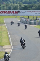 Mallory-park-Leicestershire;Mallory-park-photographs;Motorcycle-action-photographs;classic-bikes;event-digital-images;eventdigitalimages;mallory-park;no-limits-trackday;peter-wileman-photography;vintage-bikes;vintage-motorcycles;vmcc-festival-1000-bikes