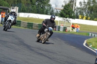 Mallory-park-Leicestershire;Mallory-park-photographs;Motorcycle-action-photographs;classic-bikes;event-digital-images;eventdigitalimages;mallory-park;no-limits-trackday;peter-wileman-photography;vintage-bikes;vintage-motorcycles;vmcc-festival-1000-bikes