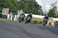 Mallory-park-Leicestershire;Mallory-park-photographs;Motorcycle-action-photographs;classic-bikes;event-digital-images;eventdigitalimages;mallory-park;no-limits-trackday;peter-wileman-photography;vintage-bikes;vintage-motorcycles;vmcc-festival-1000-bikes