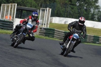 Mallory-park-Leicestershire;Mallory-park-photographs;Motorcycle-action-photographs;classic-bikes;event-digital-images;eventdigitalimages;mallory-park;no-limits-trackday;peter-wileman-photography;vintage-bikes;vintage-motorcycles;vmcc-festival-1000-bikes