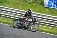 Mallory-park-Leicestershire;Mallory-park-photographs;Motorcycle-action-photographs;classic-bikes;event-digital-images;eventdigitalimages;mallory-park;no-limits-trackday;peter-wileman-photography;vintage-bikes;vintage-motorcycles;vmcc-festival-1000-bikes
