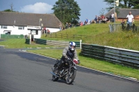 Mallory-park-Leicestershire;Mallory-park-photographs;Motorcycle-action-photographs;classic-bikes;event-digital-images;eventdigitalimages;mallory-park;no-limits-trackday;peter-wileman-photography;vintage-bikes;vintage-motorcycles;vmcc-festival-1000-bikes