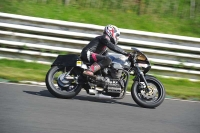 Mallory-park-Leicestershire;Mallory-park-photographs;Motorcycle-action-photographs;classic-bikes;event-digital-images;eventdigitalimages;mallory-park;no-limits-trackday;peter-wileman-photography;vintage-bikes;vintage-motorcycles;vmcc-festival-1000-bikes