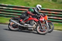 Mallory-park-Leicestershire;Mallory-park-photographs;Motorcycle-action-photographs;classic-bikes;event-digital-images;eventdigitalimages;mallory-park;no-limits-trackday;peter-wileman-photography;vintage-bikes;vintage-motorcycles;vmcc-festival-1000-bikes