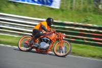 Mallory-park-Leicestershire;Mallory-park-photographs;Motorcycle-action-photographs;classic-bikes;event-digital-images;eventdigitalimages;mallory-park;no-limits-trackday;peter-wileman-photography;vintage-bikes;vintage-motorcycles;vmcc-festival-1000-bikes