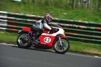 Mallory-park-Leicestershire;Mallory-park-photographs;Motorcycle-action-photographs;classic-bikes;event-digital-images;eventdigitalimages;mallory-park;no-limits-trackday;peter-wileman-photography;vintage-bikes;vintage-motorcycles;vmcc-festival-1000-bikes