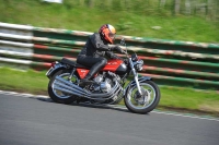 Mallory-park-Leicestershire;Mallory-park-photographs;Motorcycle-action-photographs;classic-bikes;event-digital-images;eventdigitalimages;mallory-park;no-limits-trackday;peter-wileman-photography;vintage-bikes;vintage-motorcycles;vmcc-festival-1000-bikes